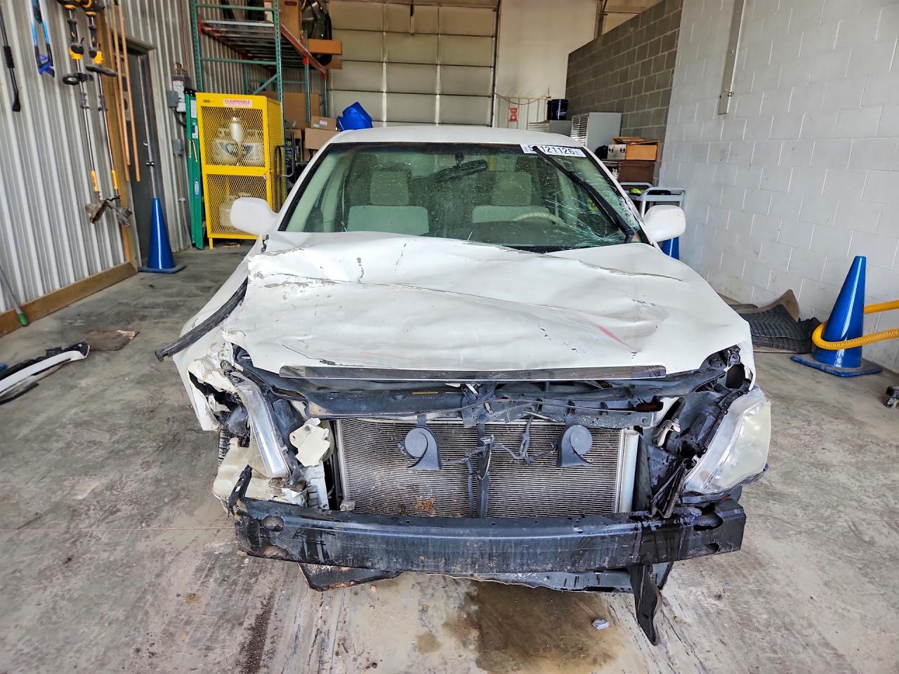 2009 Toyota Avalon Xl White vin: 4T1BK36B99U342027