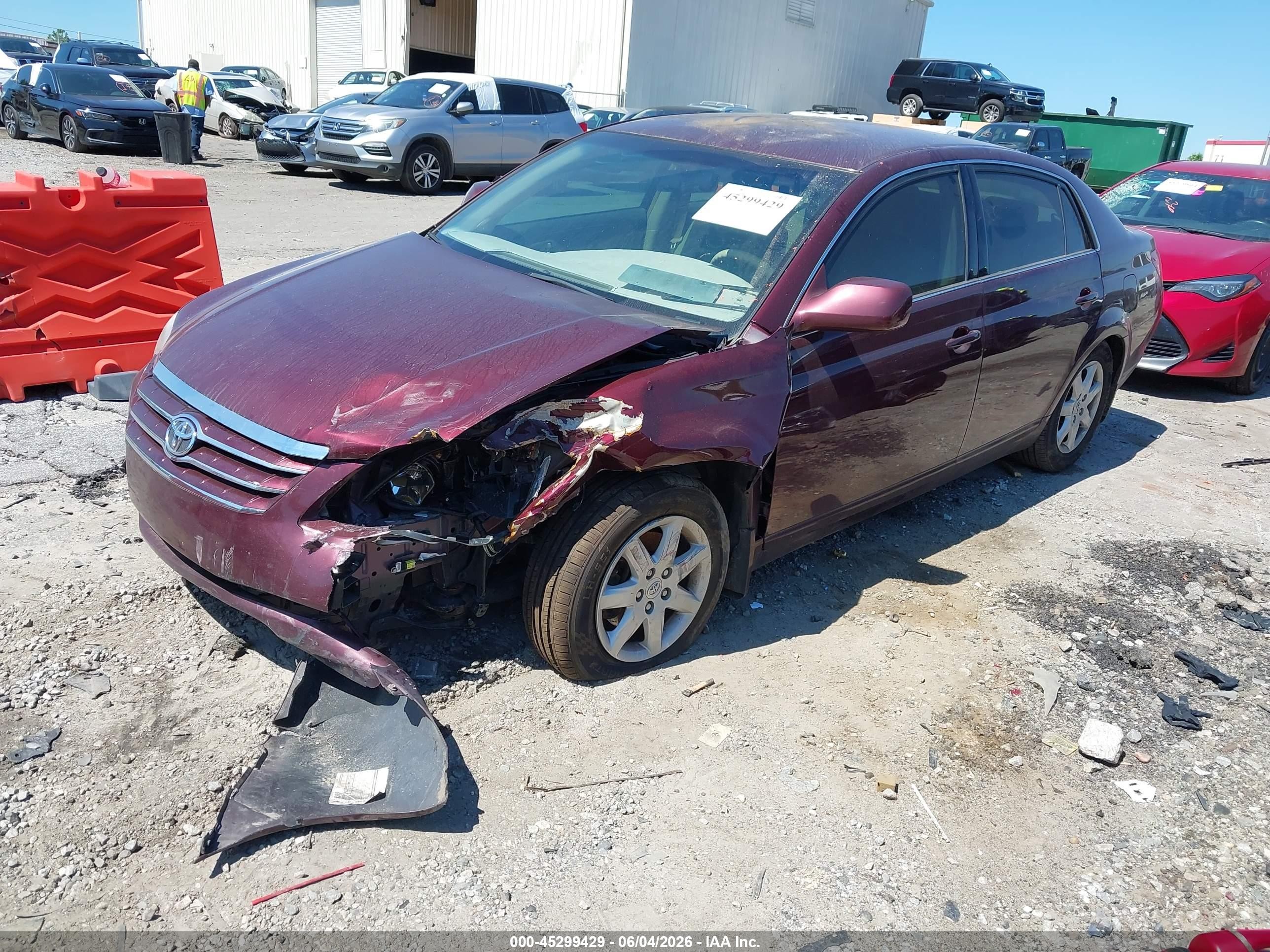 2005 Toyota Avalon Xl Red vin: 4T1BK36BX5U033483
