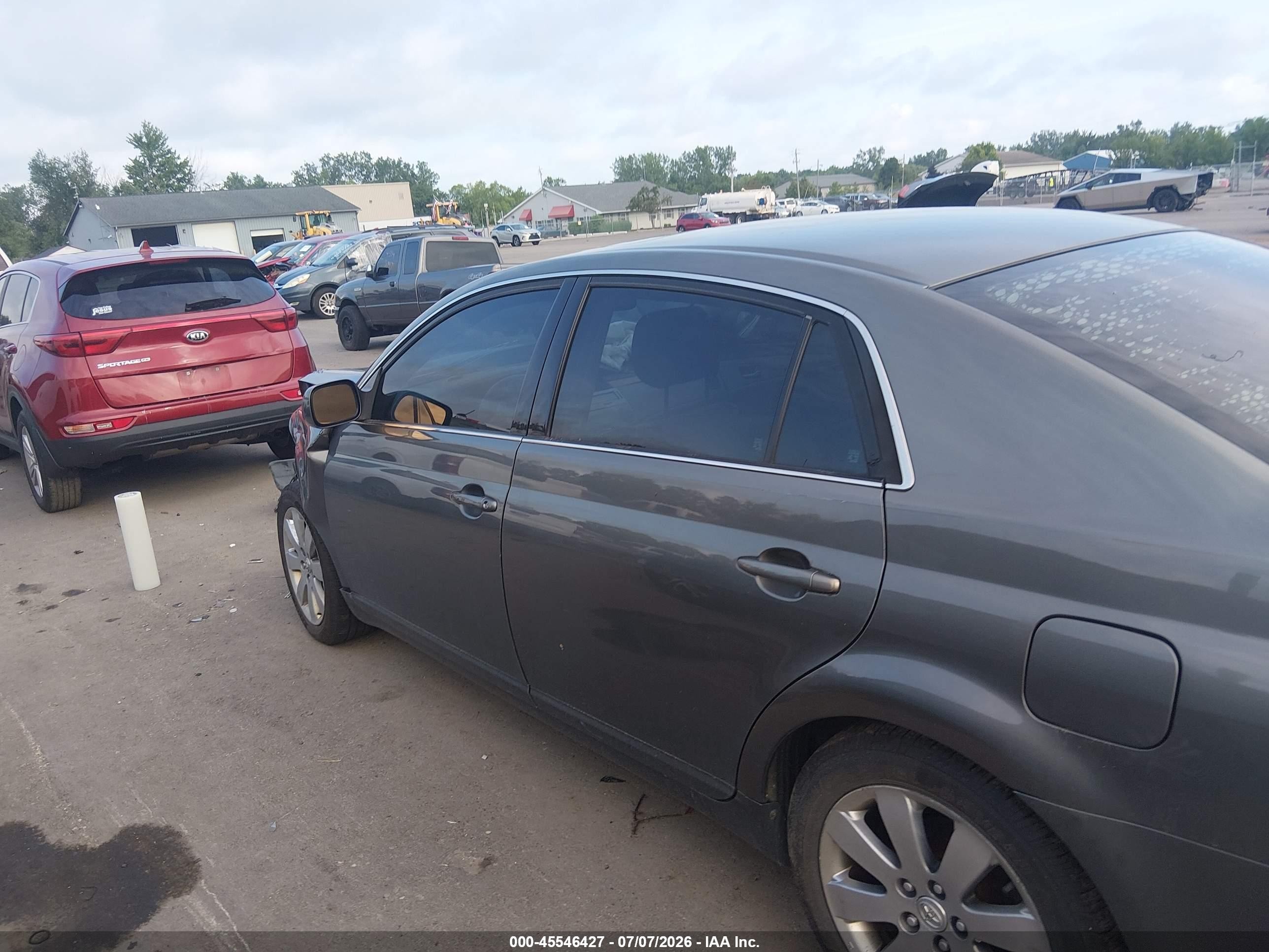 2005 Toyota Avalon Xls Gray vin: 4T1BK36BX5U049005