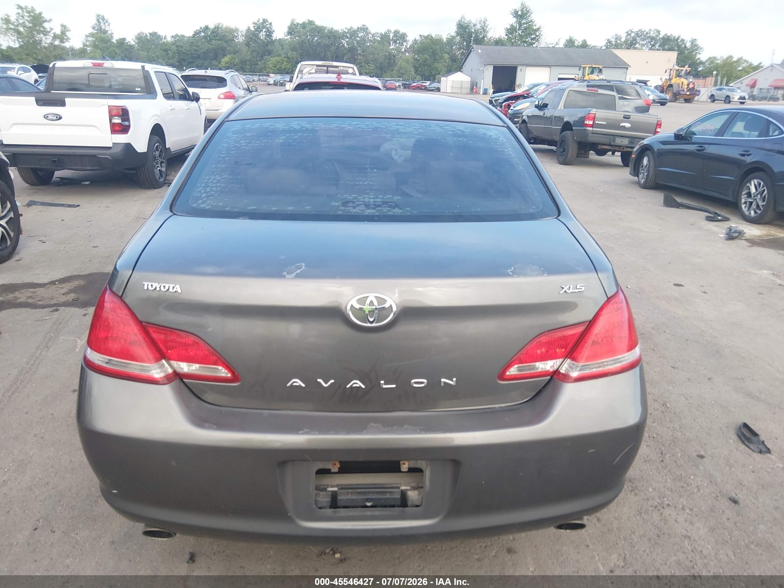 2005 Toyota Avalon Xls Gray vin: 4T1BK36BX5U049005