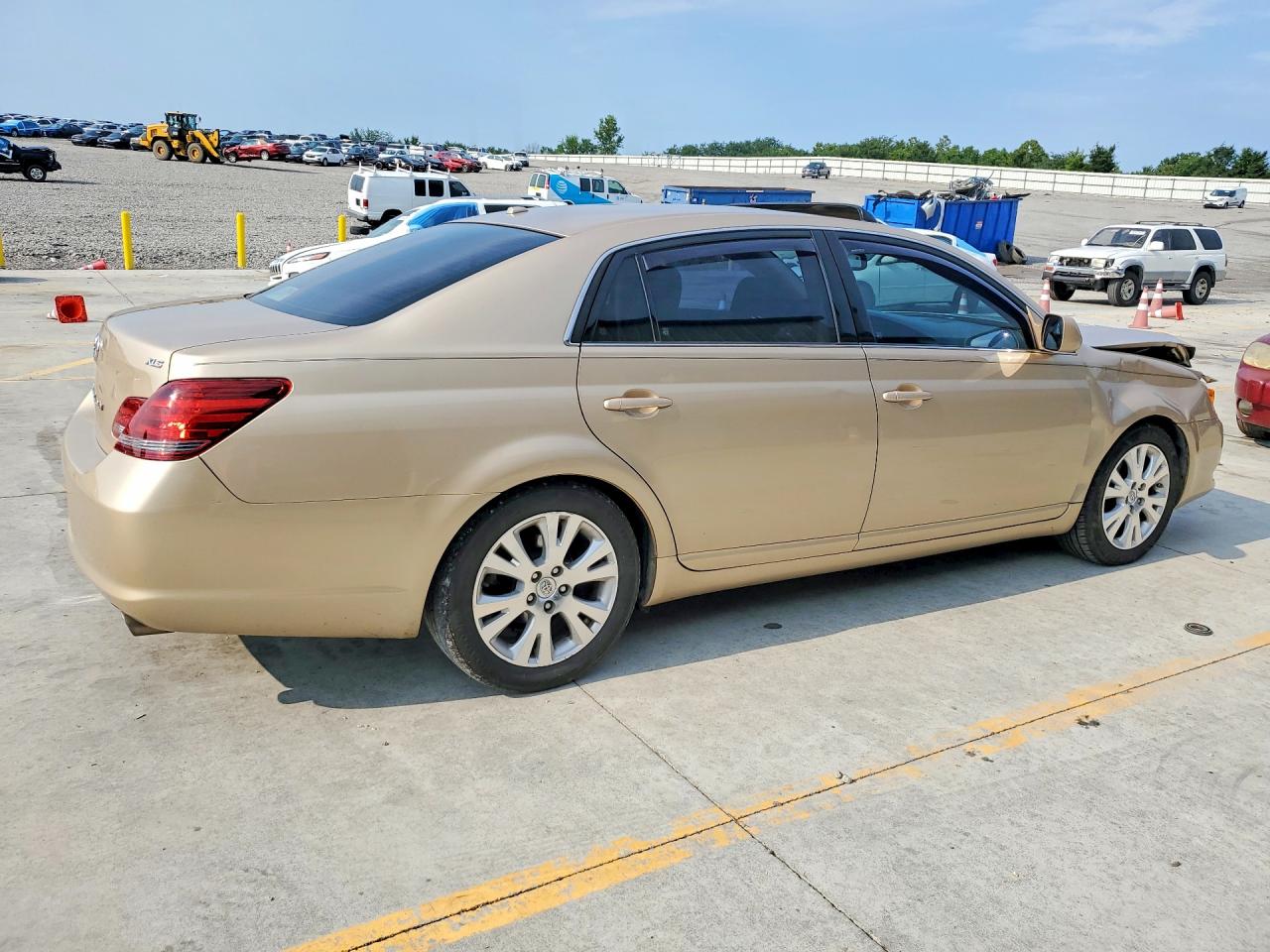 2010 Toyota Avalon Xls Gold vin: 4T1BK3DB0AU353201