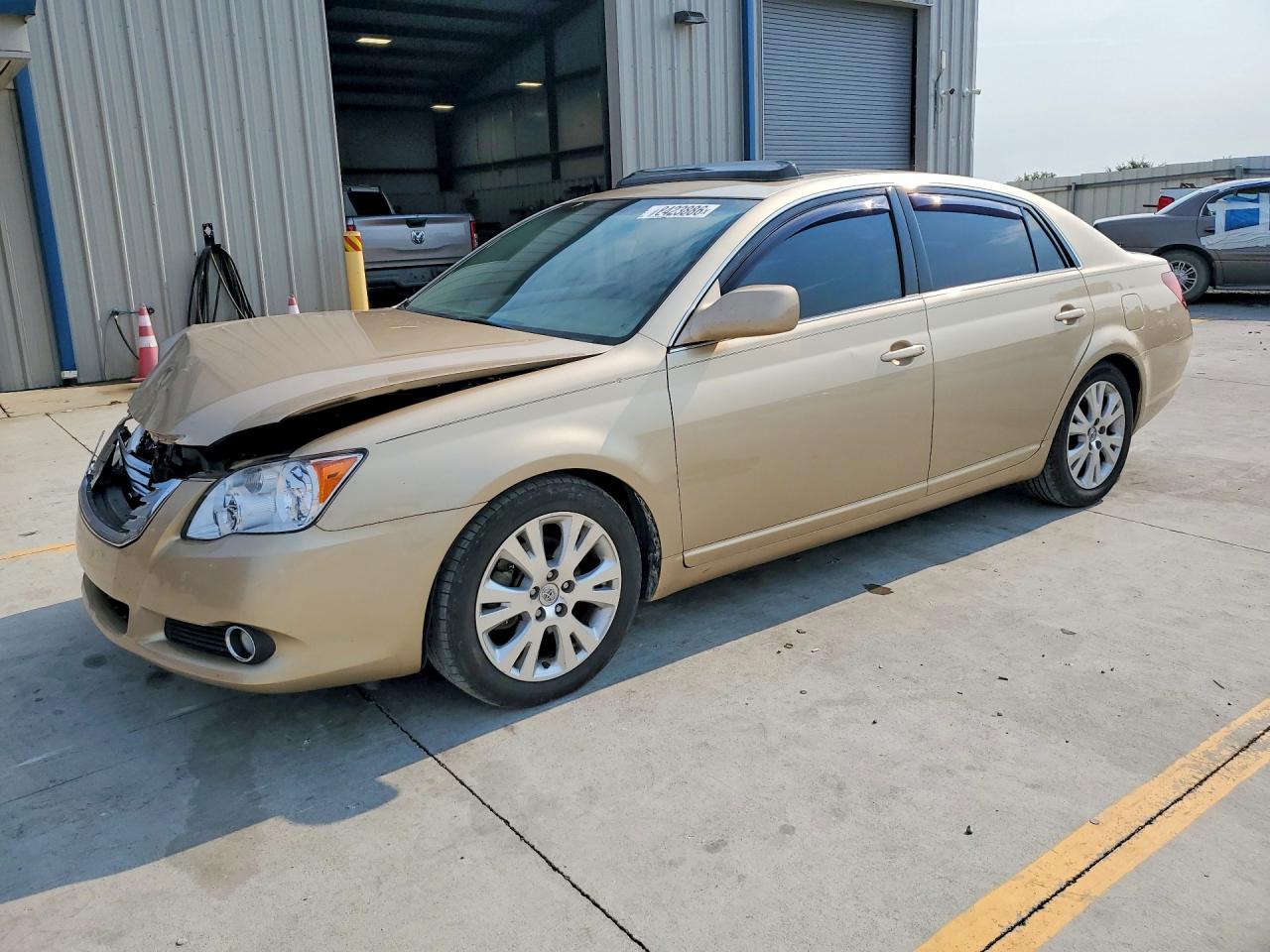 2010 Toyota Avalon Xls Gold vin: 4T1BK3DB0AU353201