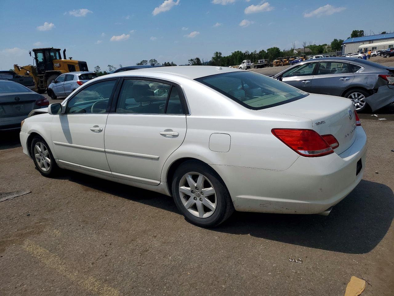 2010 Toyota Avalon Xl White vin: 4T1BK3DB0AU362075