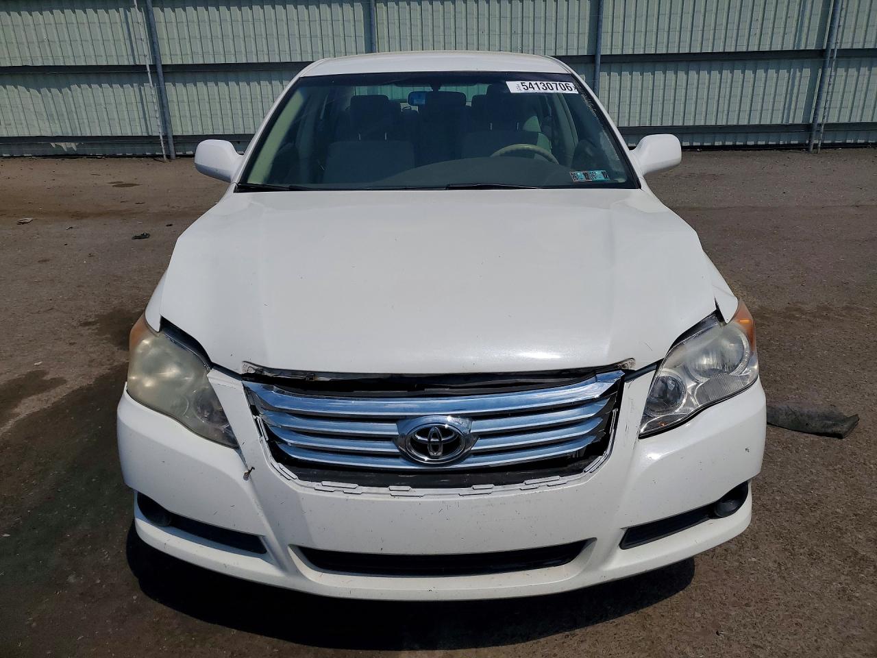2010 Toyota Avalon Xl White vin: 4T1BK3DB0AU362075