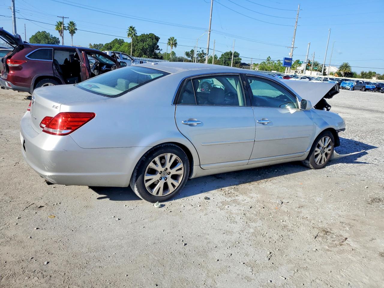 2010 Toyota Avalon Xls Silver vin: 4T1BK3DB0AU365056