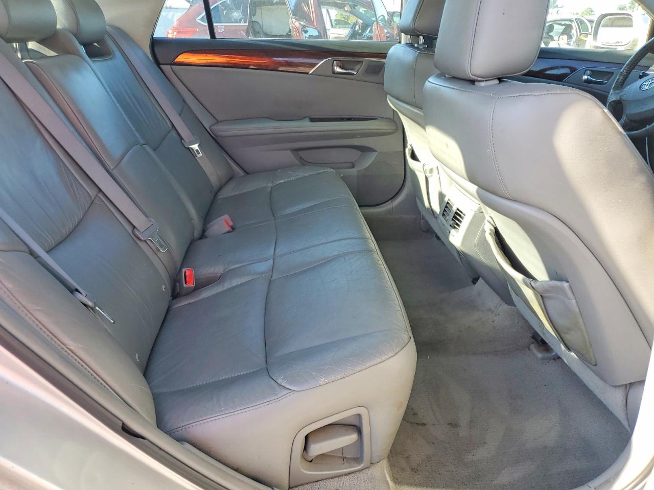 2010 Toyota Avalon Xls Silver vin: 4T1BK3DB0AU365056