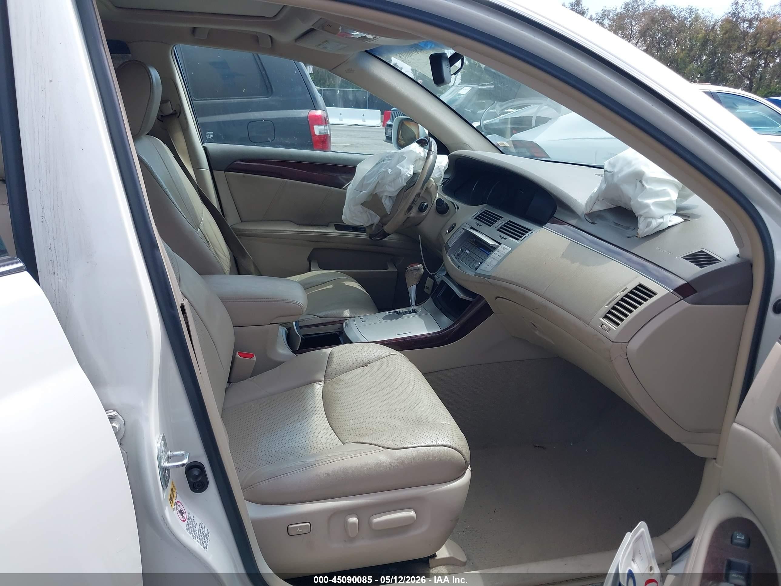 2010 Toyota Avalon Limited White vin: 4T1BK3DB0AU370547