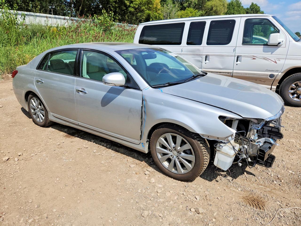 2011 Toyota Avalon Limited Silver vin: 4T1BK3DB0BU393652