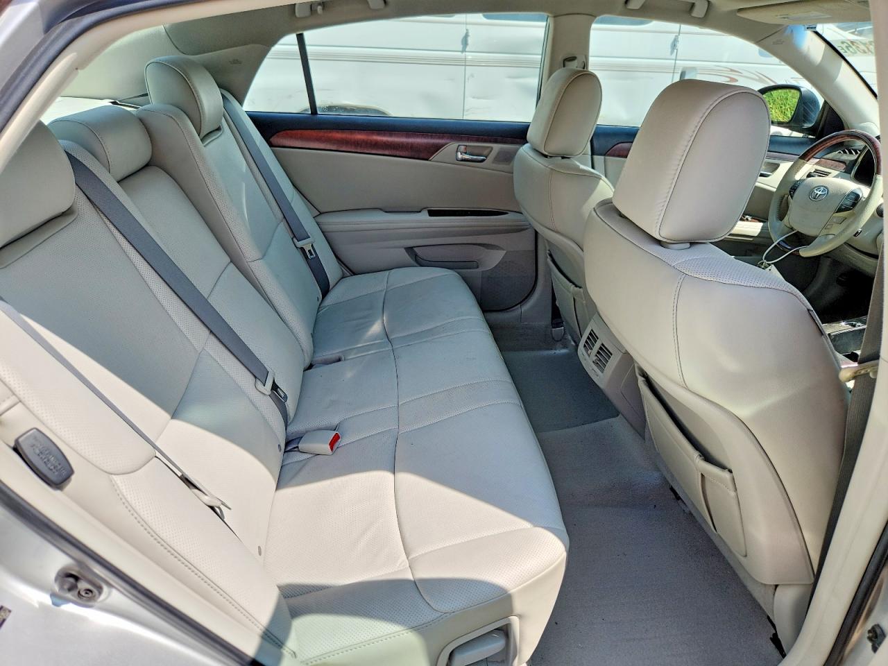 2011 Toyota Avalon Limited Silver vin: 4T1BK3DB0BU393652