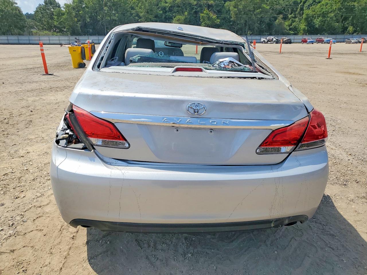 2011 Toyota Avalon Limited Silver vin: 4T1BK3DB0BU402785