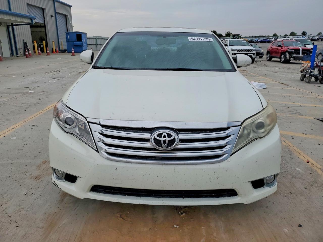 2011 Toyota Avalon Limited White vin: 4T1BK3DB0BU427699
