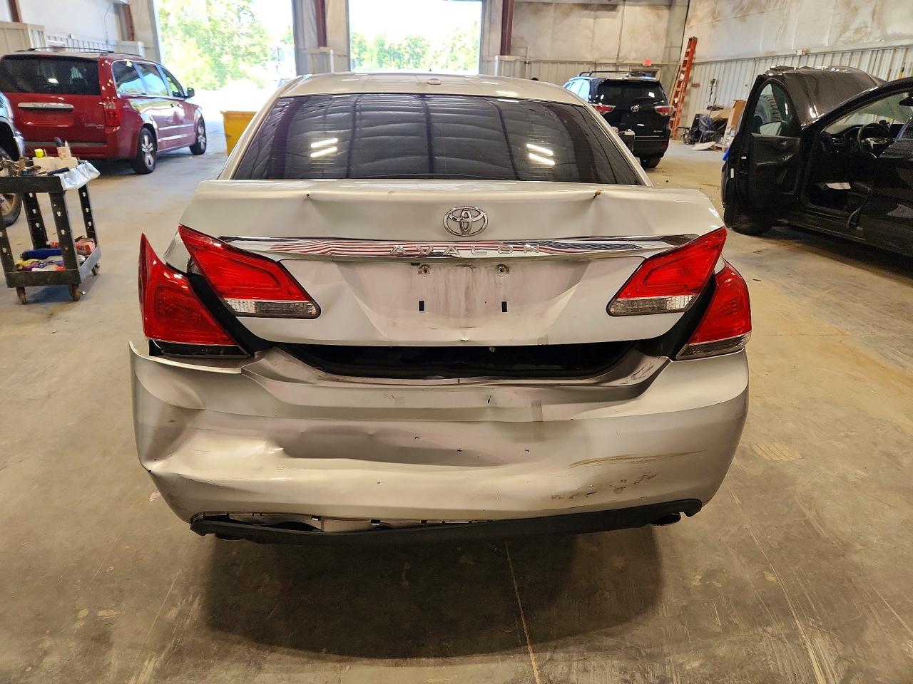 2012 Toyota Avalon Limited Silver vin: 4T1BK3DB0CU471199