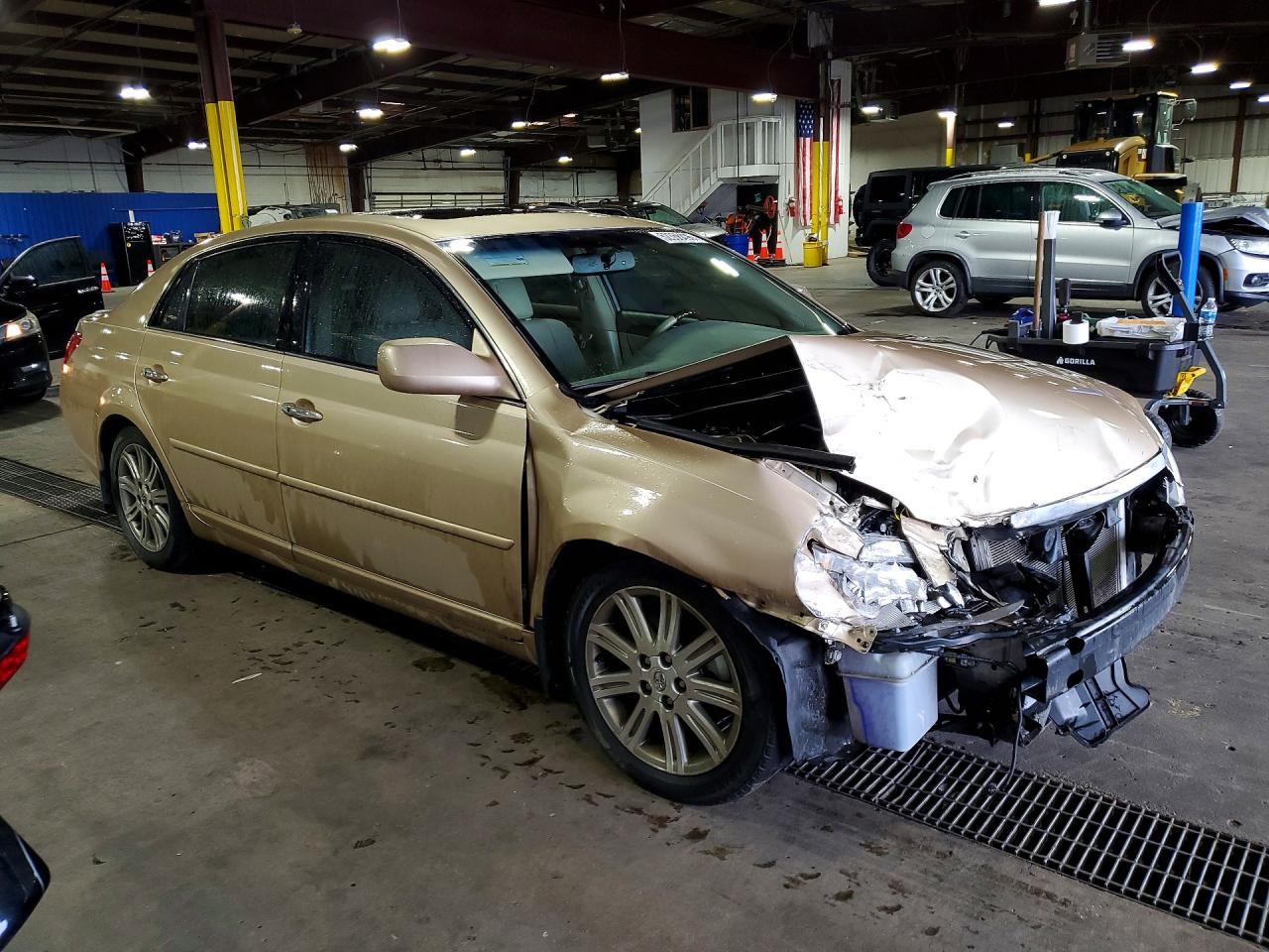 2010 Toyota Avalon Gold vin: 4T1BK3DB1AU361825