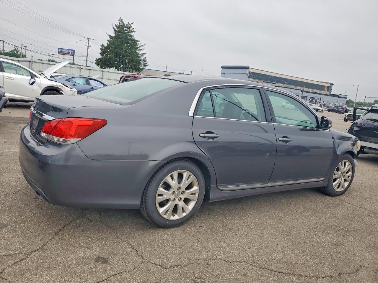 2011 Toyota Avalon Base Charcoal vin: 4T1BK3DB1BU371918