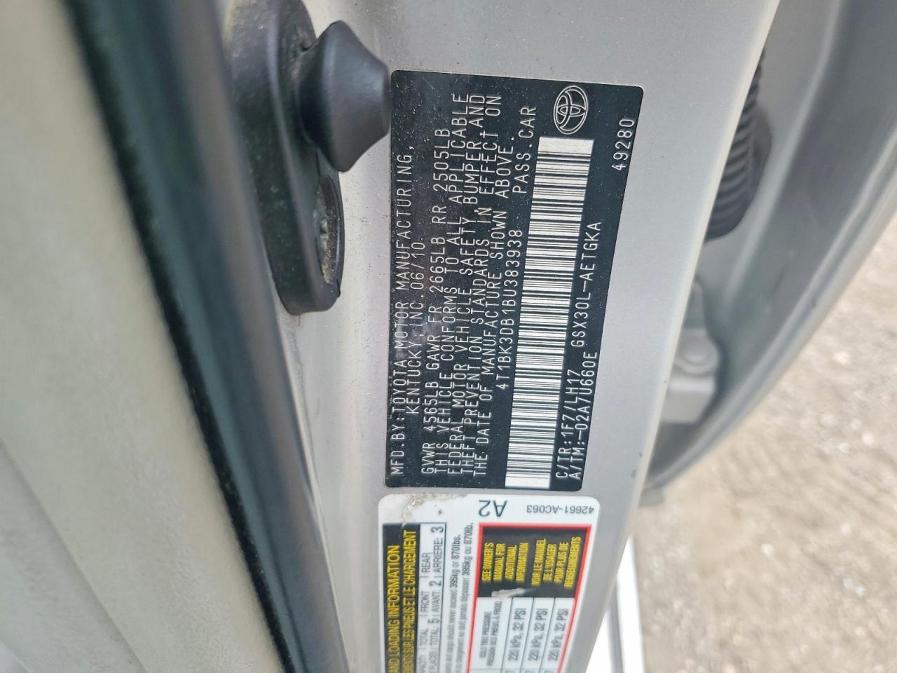 2011 Toyota Avalon Base Silver vin: 4T1BK3DB1BU383938