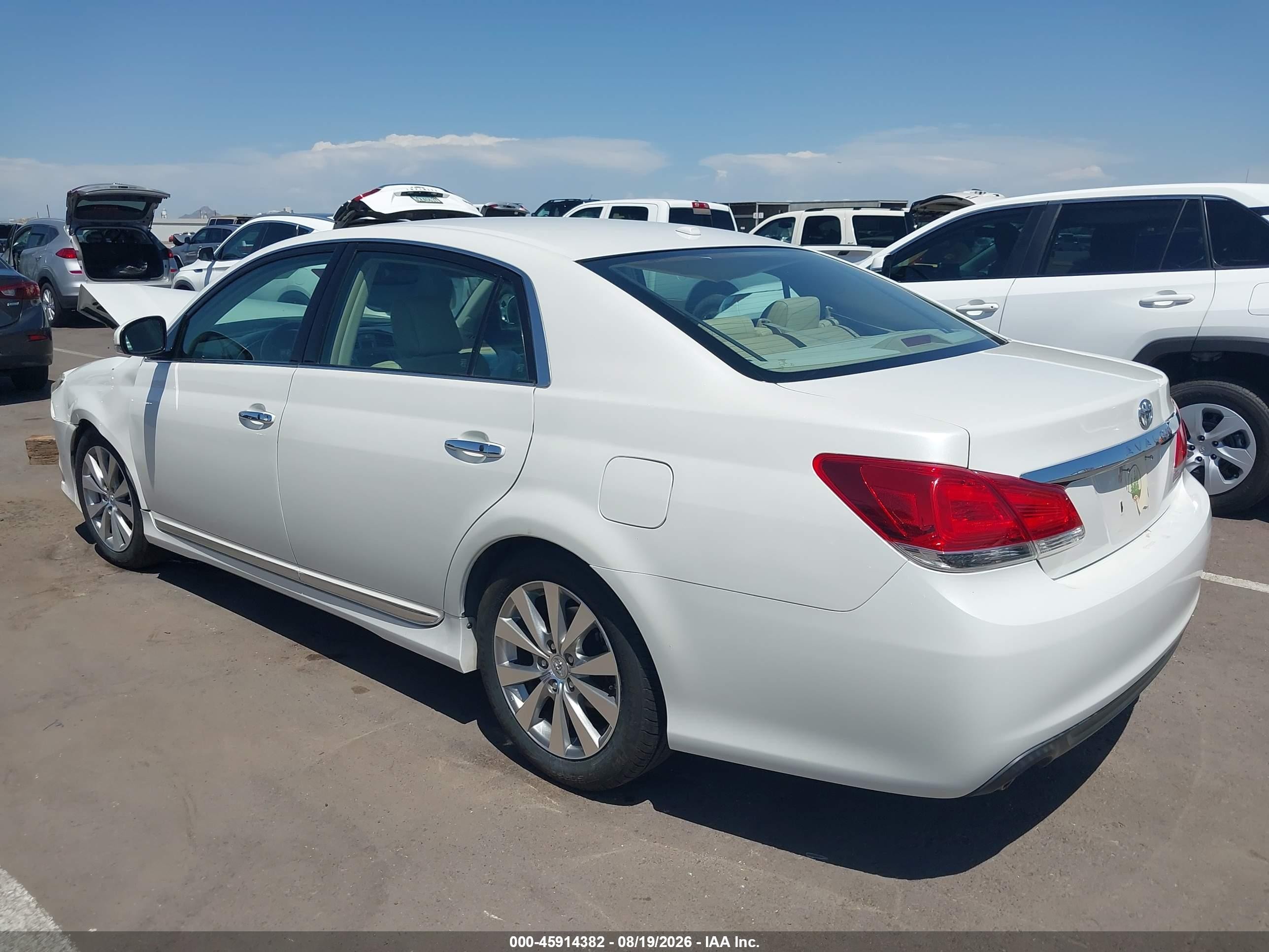 2011 Toyota Avalon Limited White vin: 4T1BK3DB1BU385365