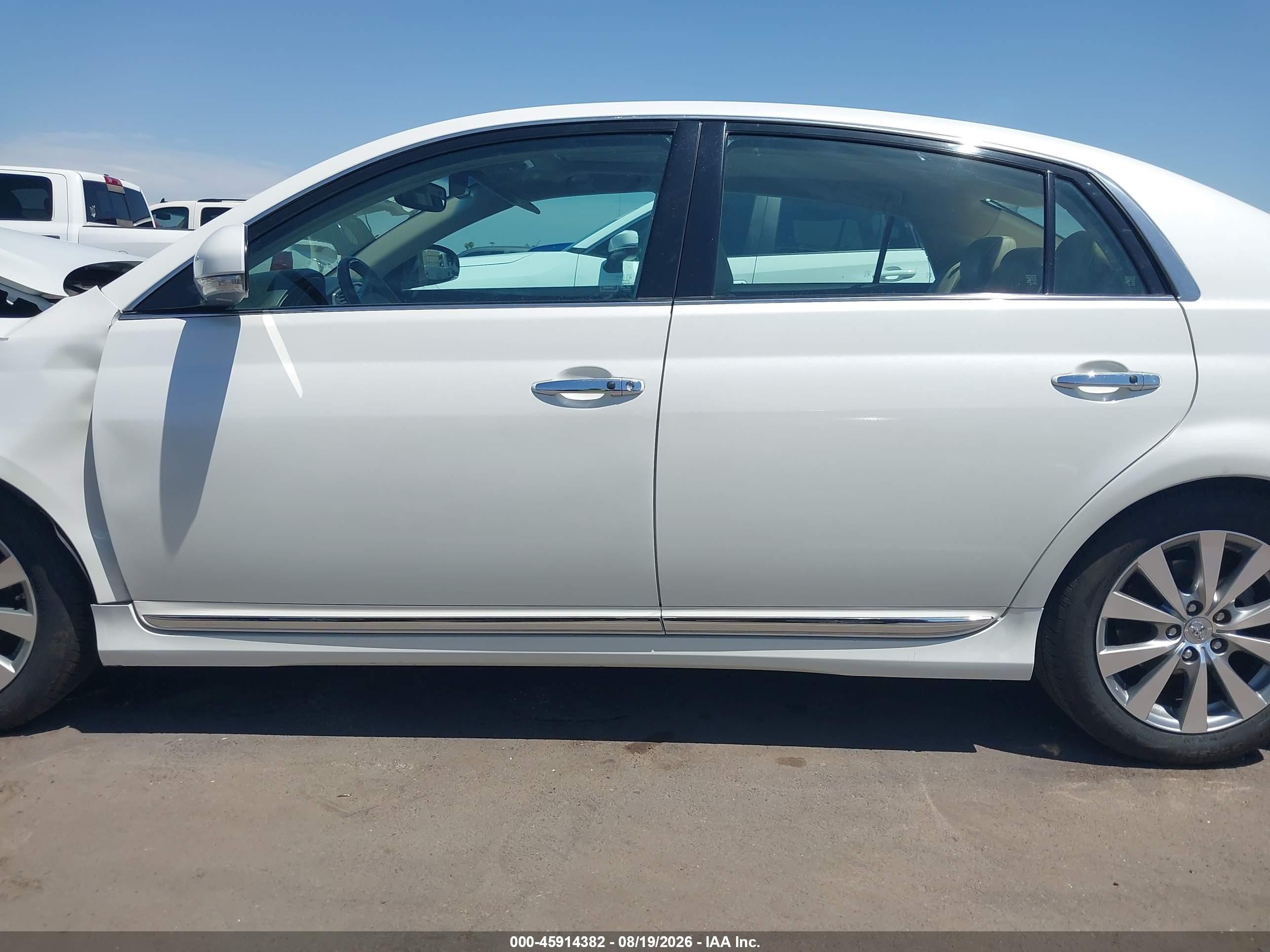 2011 Toyota Avalon Limited White vin: 4T1BK3DB1BU385365