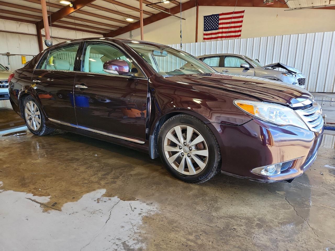 2011 Toyota Avalon Limited Brown vin: 4T1BK3DB1BU386449