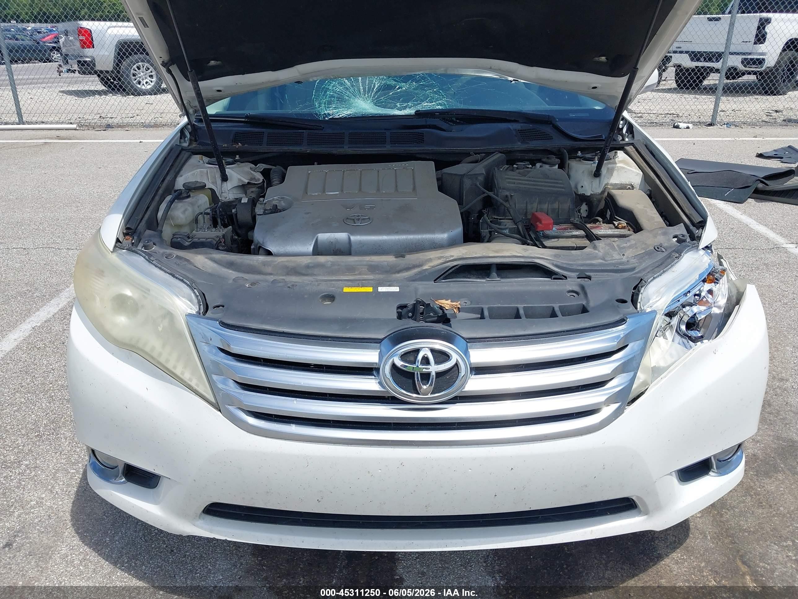 2012 Toyota Avalon   White vin: 4T1BK3DB1CU442889