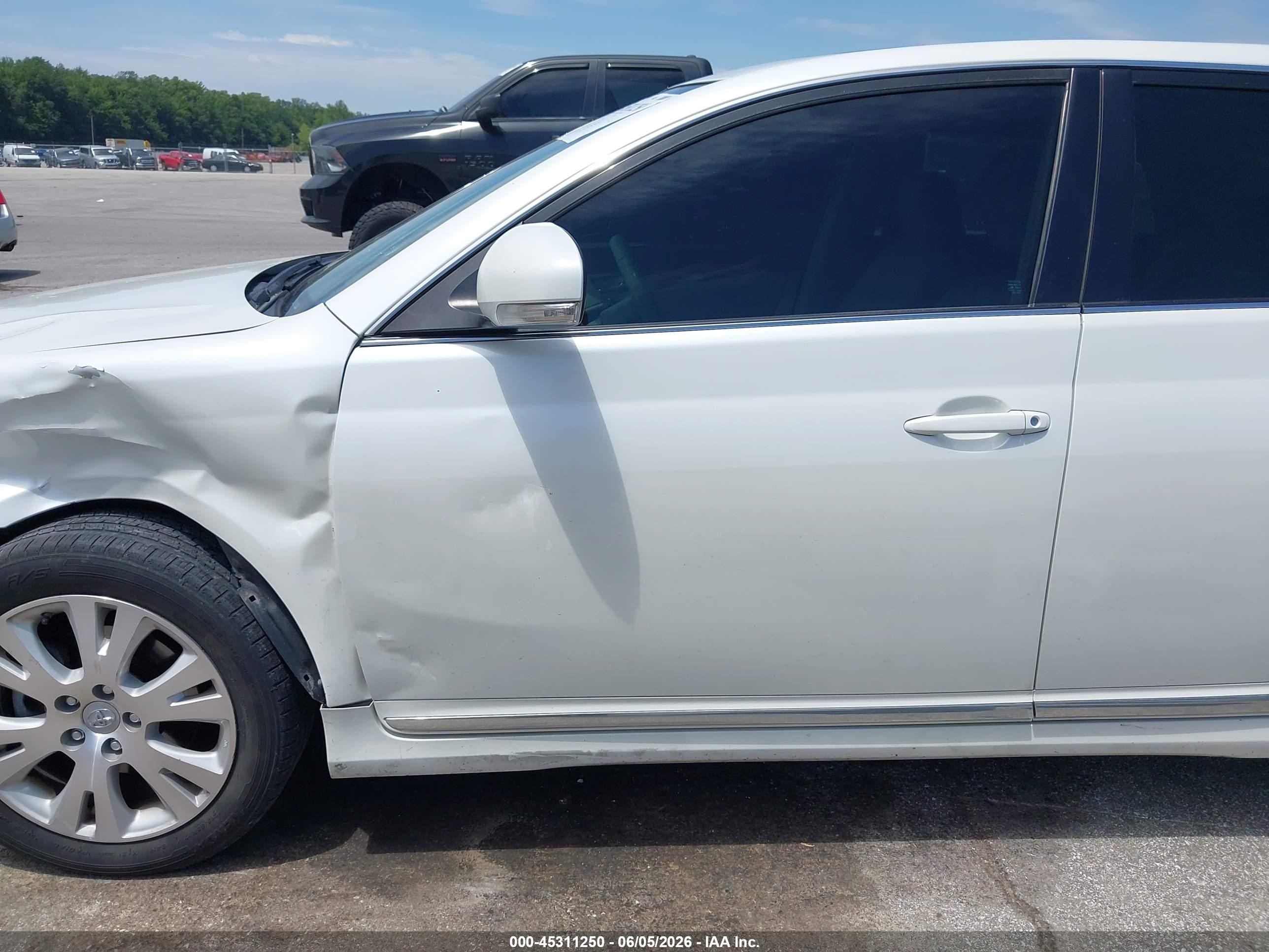 2012 Toyota Avalon   White vin: 4T1BK3DB1CU442889