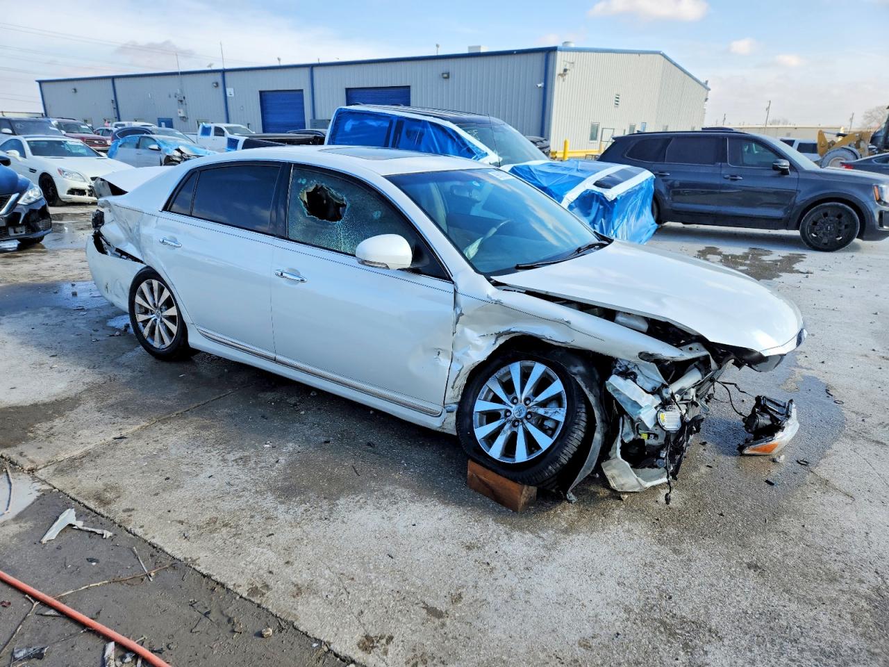 2012 Toyota Avalon Limited White vin: 4T1BK3DB1CU444075