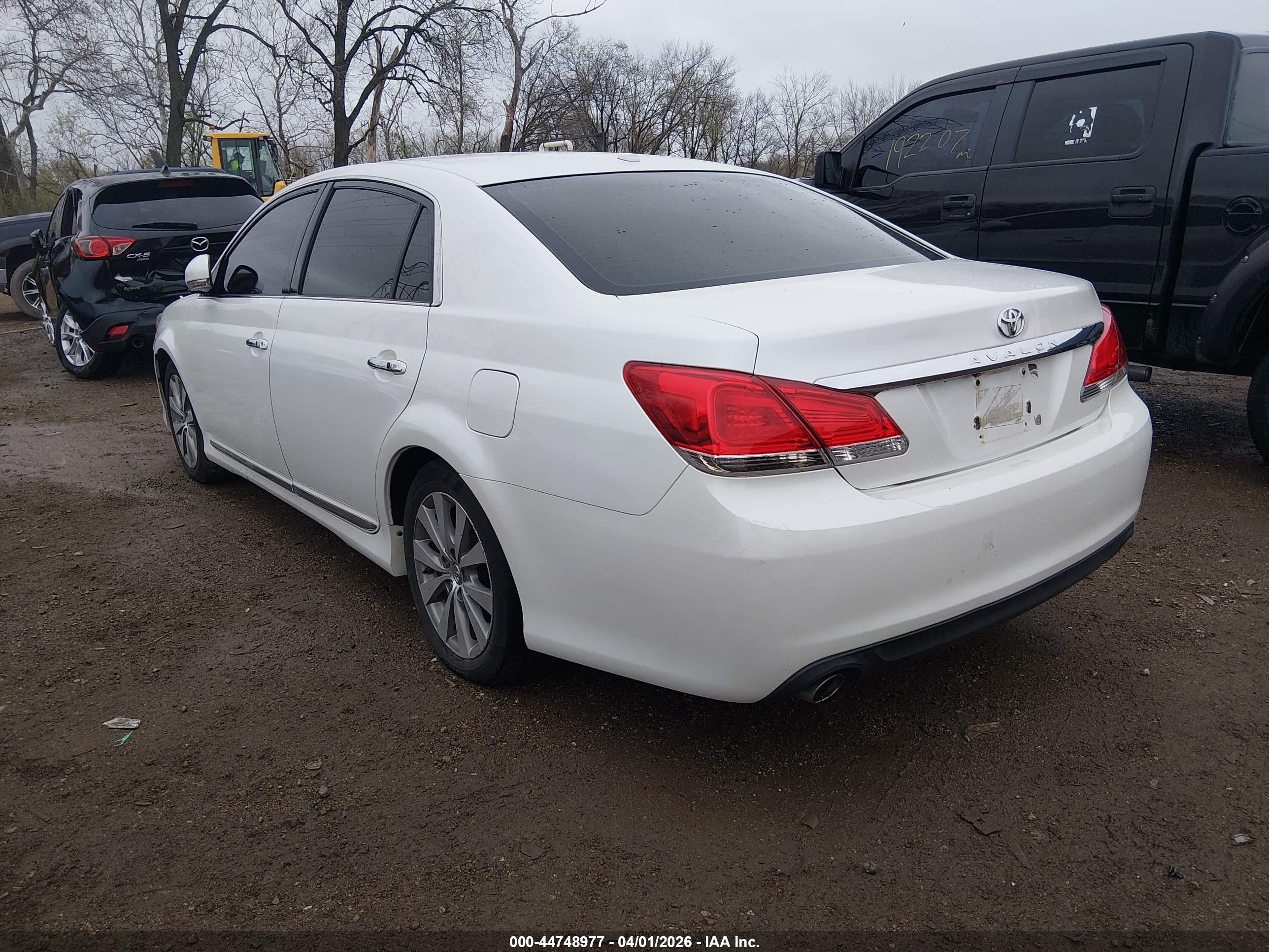2012 Toyota Avalon Limited White vin: 4T1BK3DB1CU445436