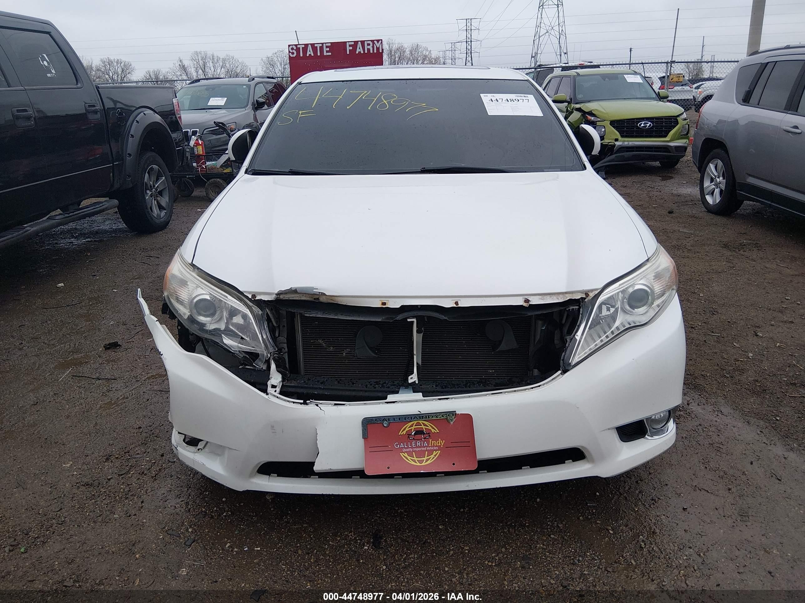 2012 Toyota Avalon Limited White vin: 4T1BK3DB1CU445436