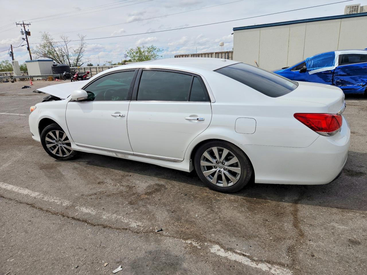 2012 Toyota Avalon Limited White vin: 4T1BK3DB1CU458736