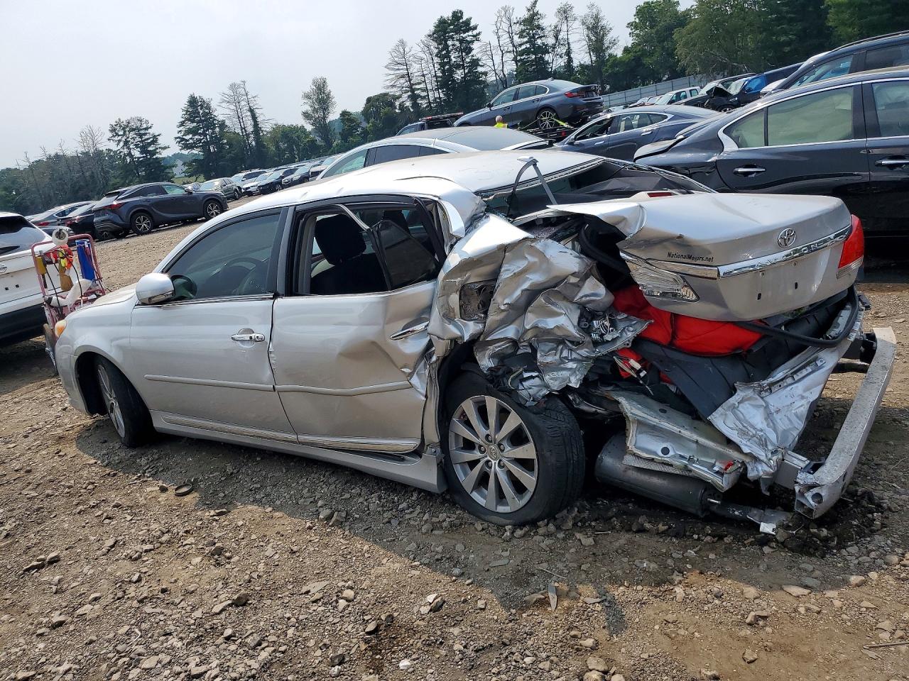 2012 Toyota Avalon Limited Silver vin: 4T1BK3DB1CU473625