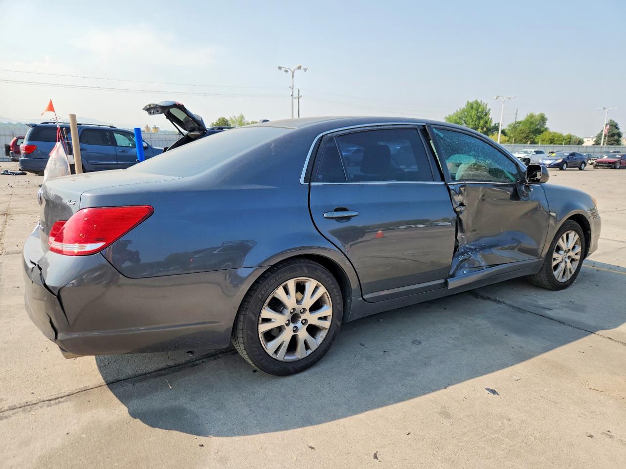 2010 Toyota Avalon Xls Gray vin: 4T1BK3DB2AU364992