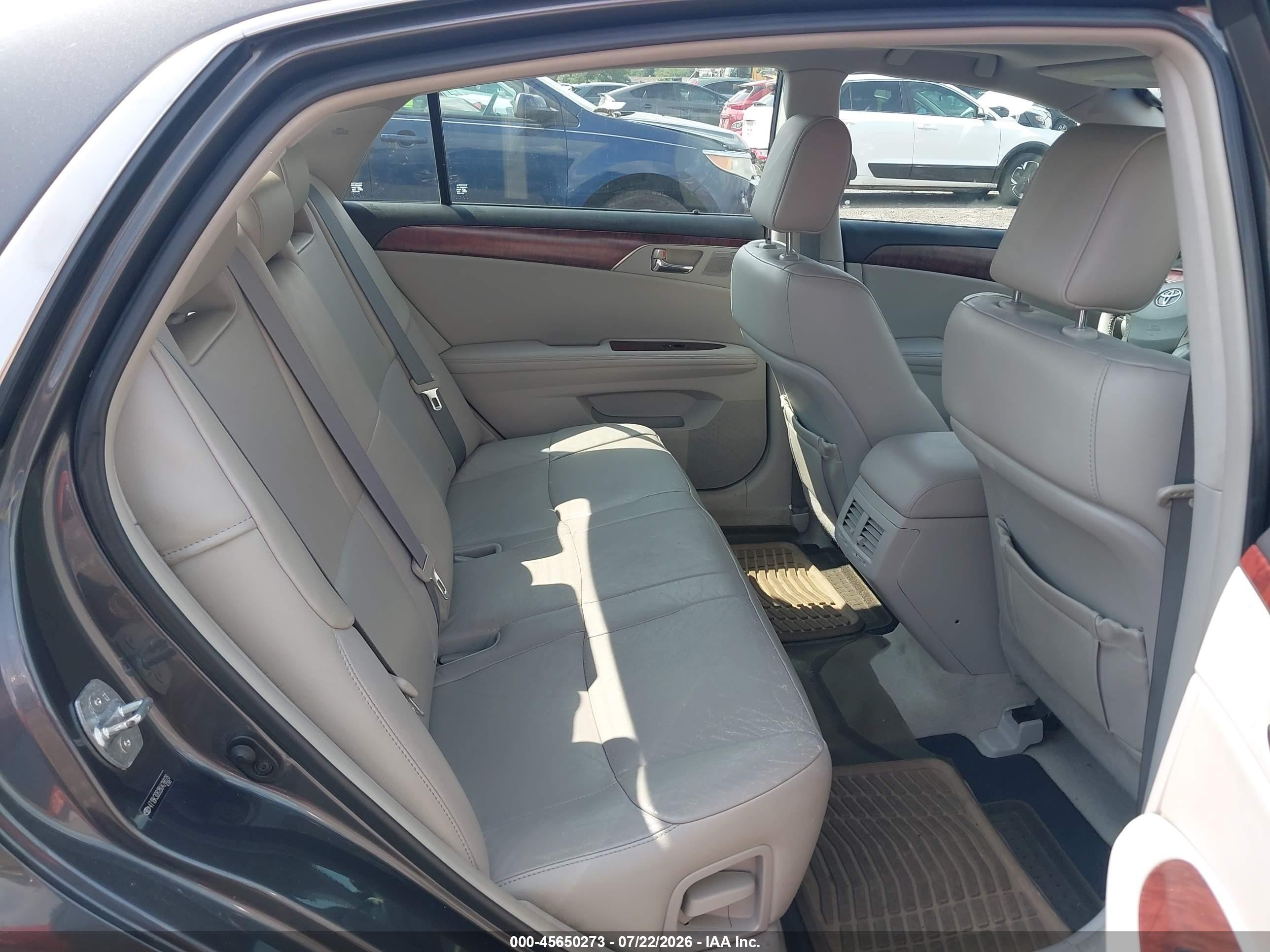 2011 Toyota Avalon   Gray vin: 4T1BK3DB2BU428028