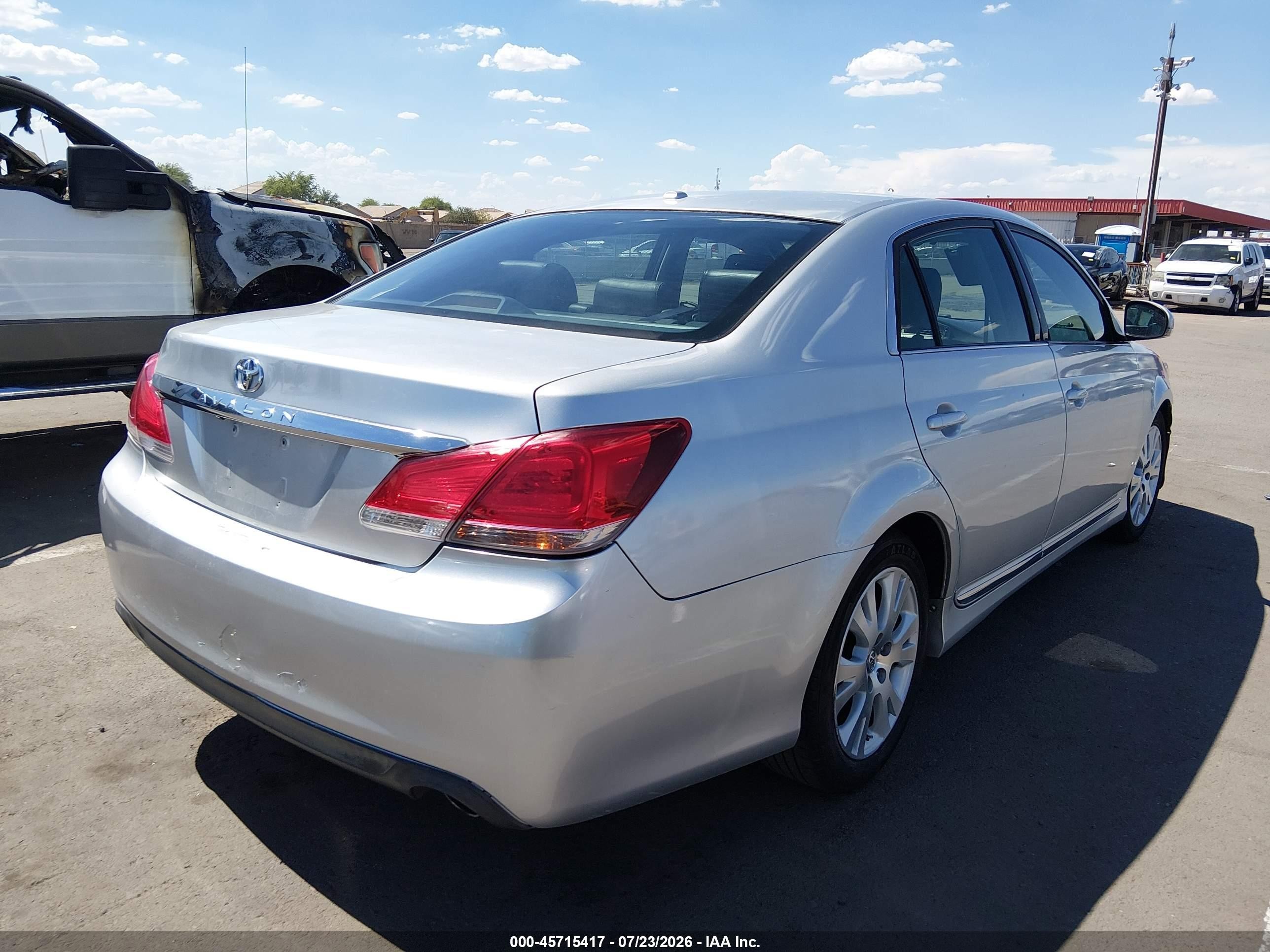 2012 Toyota Avalon Серебряный vin: 4T1BK3DB2CU446076