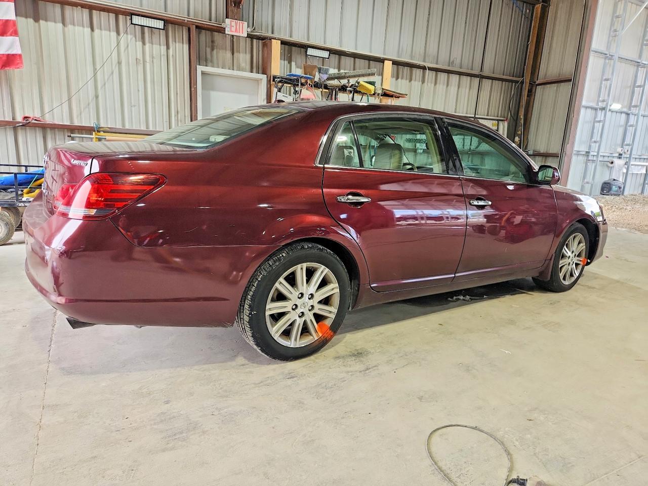 2010 Toyota Avalon Limited Burgundy vin: 4T1BK3DB3AU354598