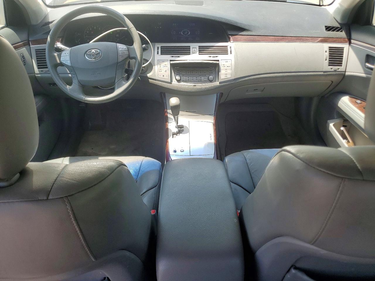 2010 Toyota Avalon Xls Серебряный vin: 4T1BK3DB3AU357839