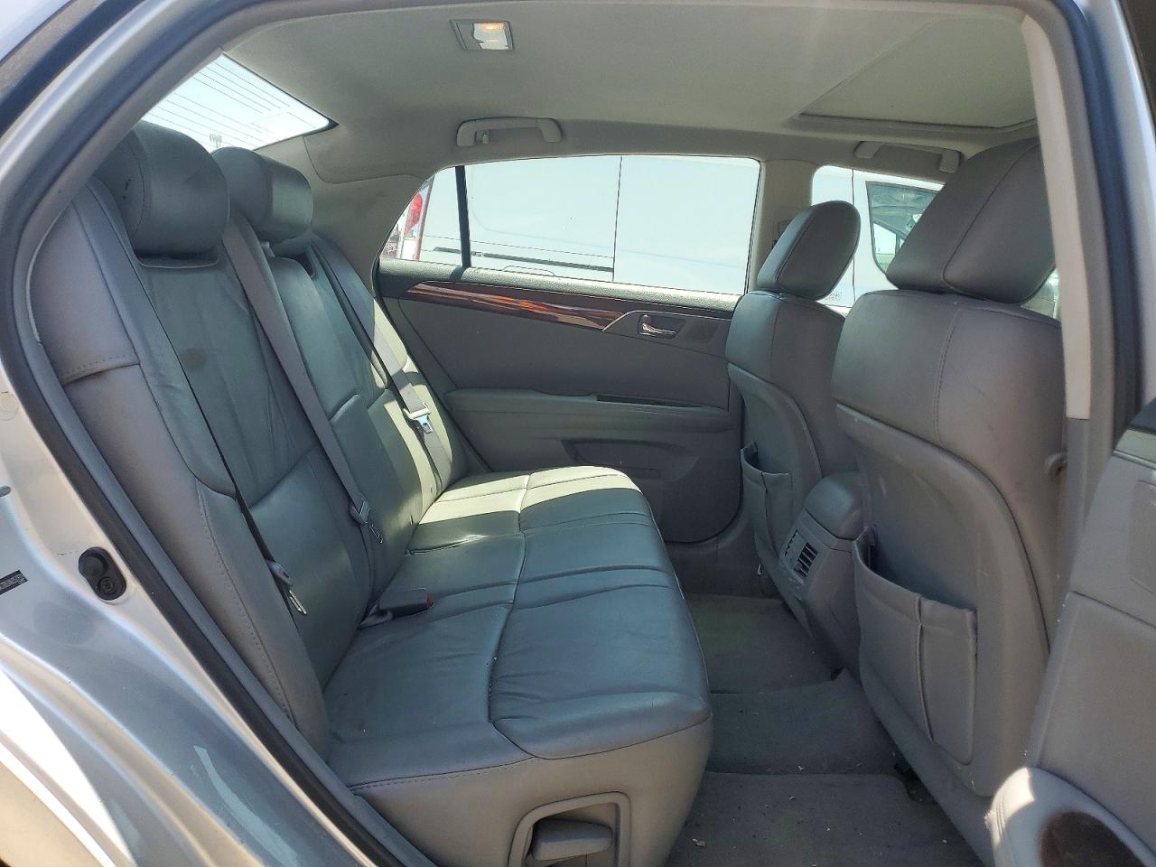 2010 Toyota Avalon Xls Серебряный vin: 4T1BK3DB3AU357839