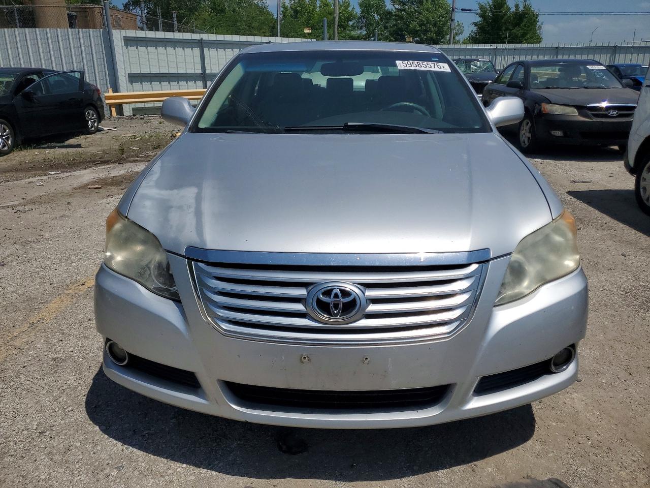 2010 Toyota Avalon Xls Серебряный vin: 4T1BK3DB3AU357839