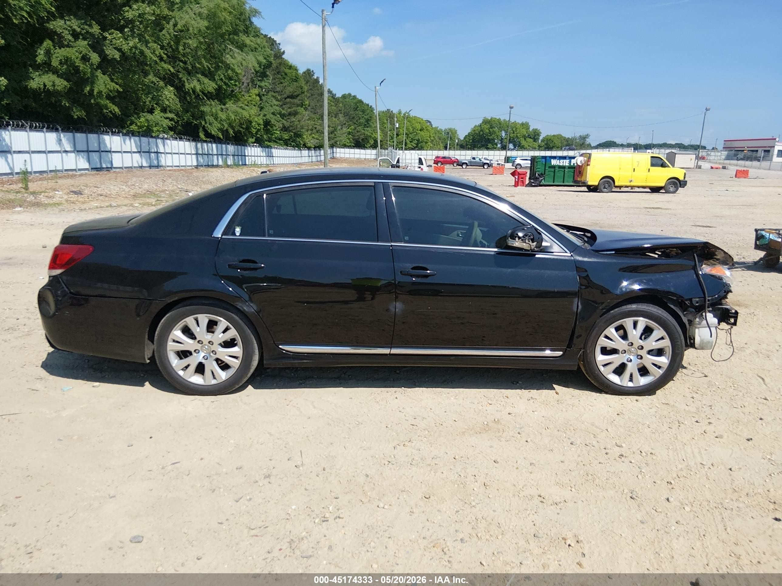 2011 Toyota Avalon   Black vin: 4T1BK3DB3BU371421