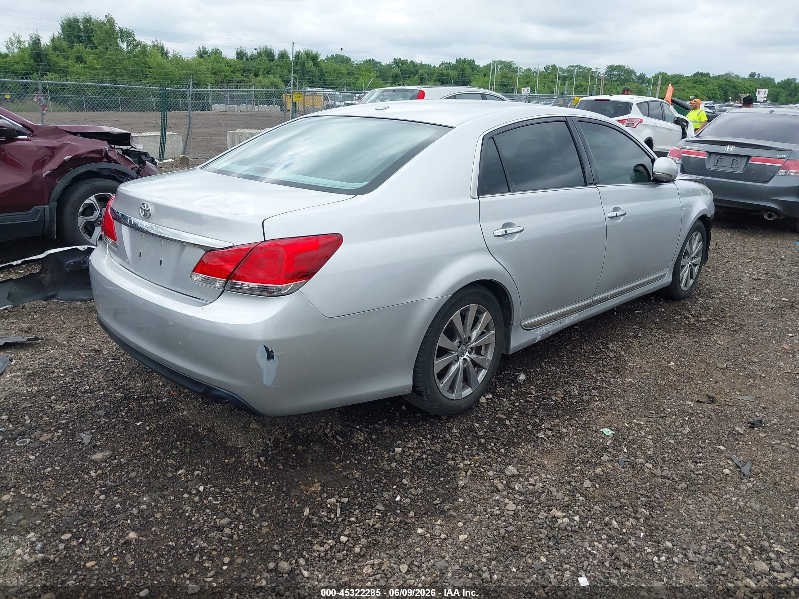 2011 Toyota Avalon Limited Silver vin: 4T1BK3DB3BU371452