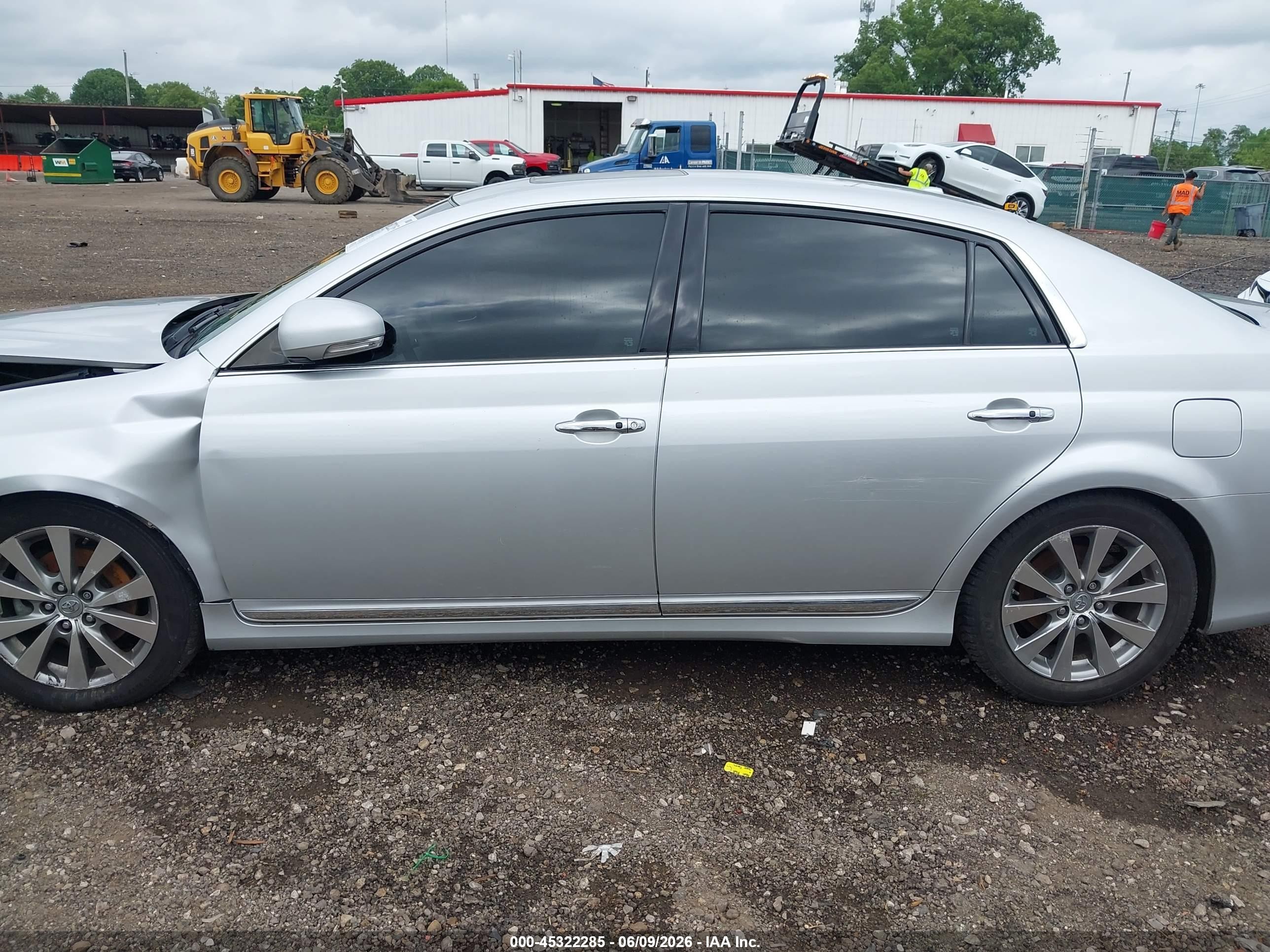 2011 Toyota Avalon Limited Silver vin: 4T1BK3DB3BU371452