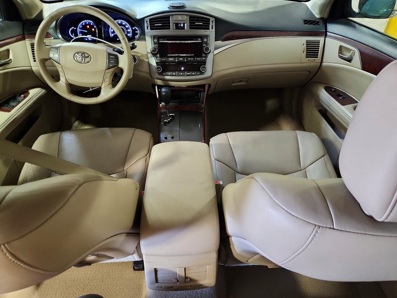 2011 Toyota Avalon Base Желто-коричневый vin: 4T1BK3DB3BU390728