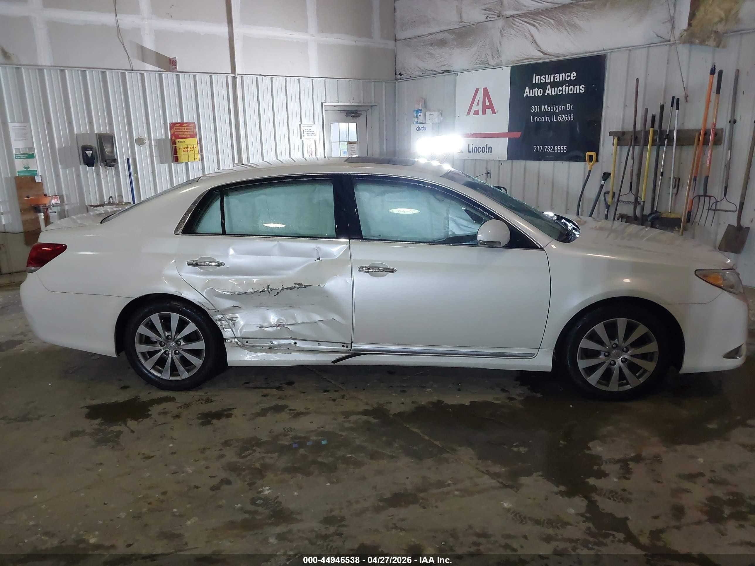 2011 Toyota Avalon Limited White vin: 4T1BK3DB3BU414347