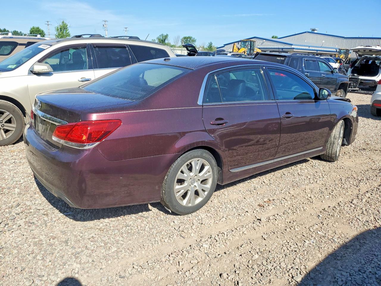 2011 Toyota Avalon Base Burgundy vin: 4T1BK3DB3BU431097