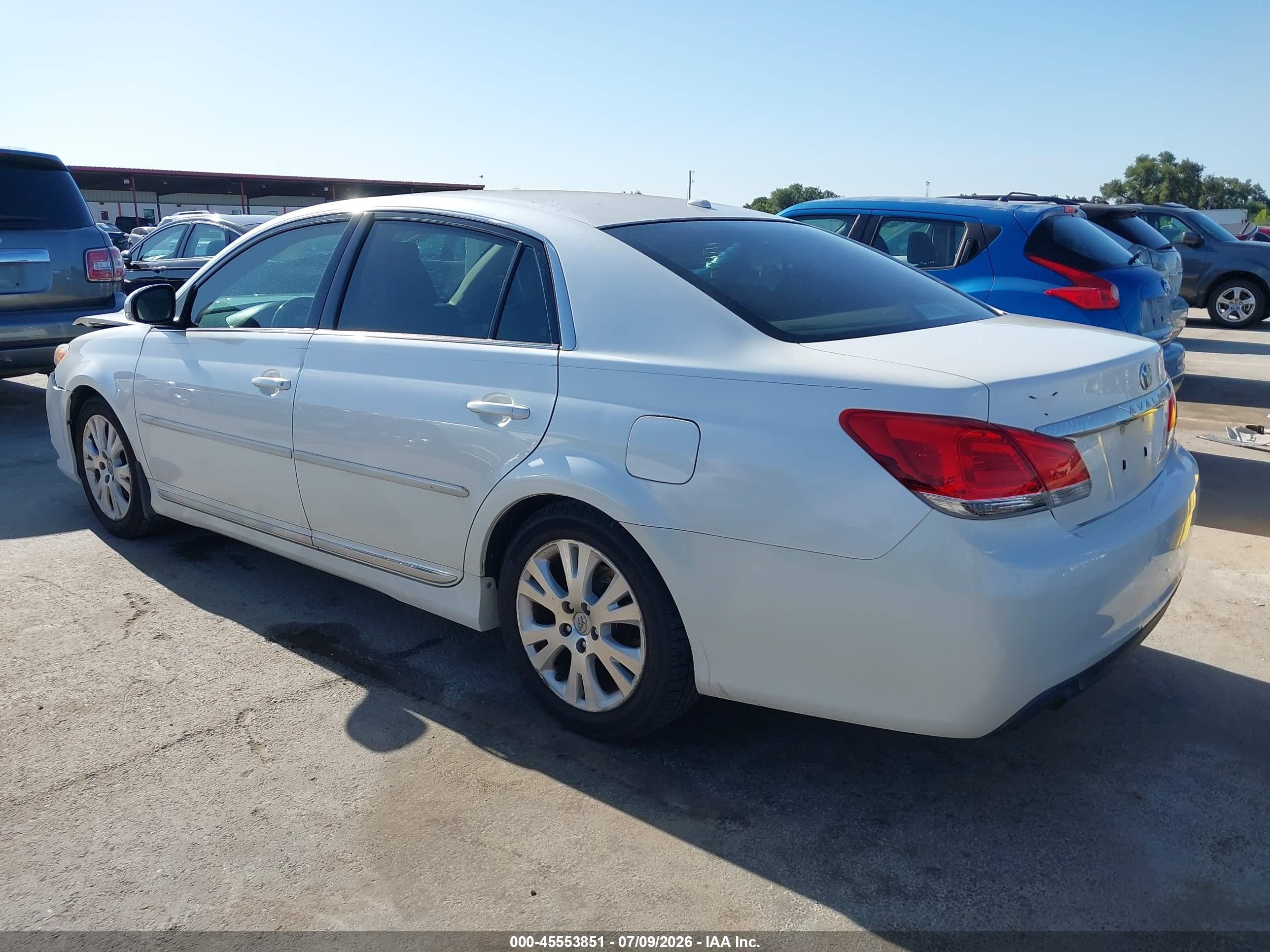 2011 Toyota Avalon   White vin: 4T1BK3DB3BU434324