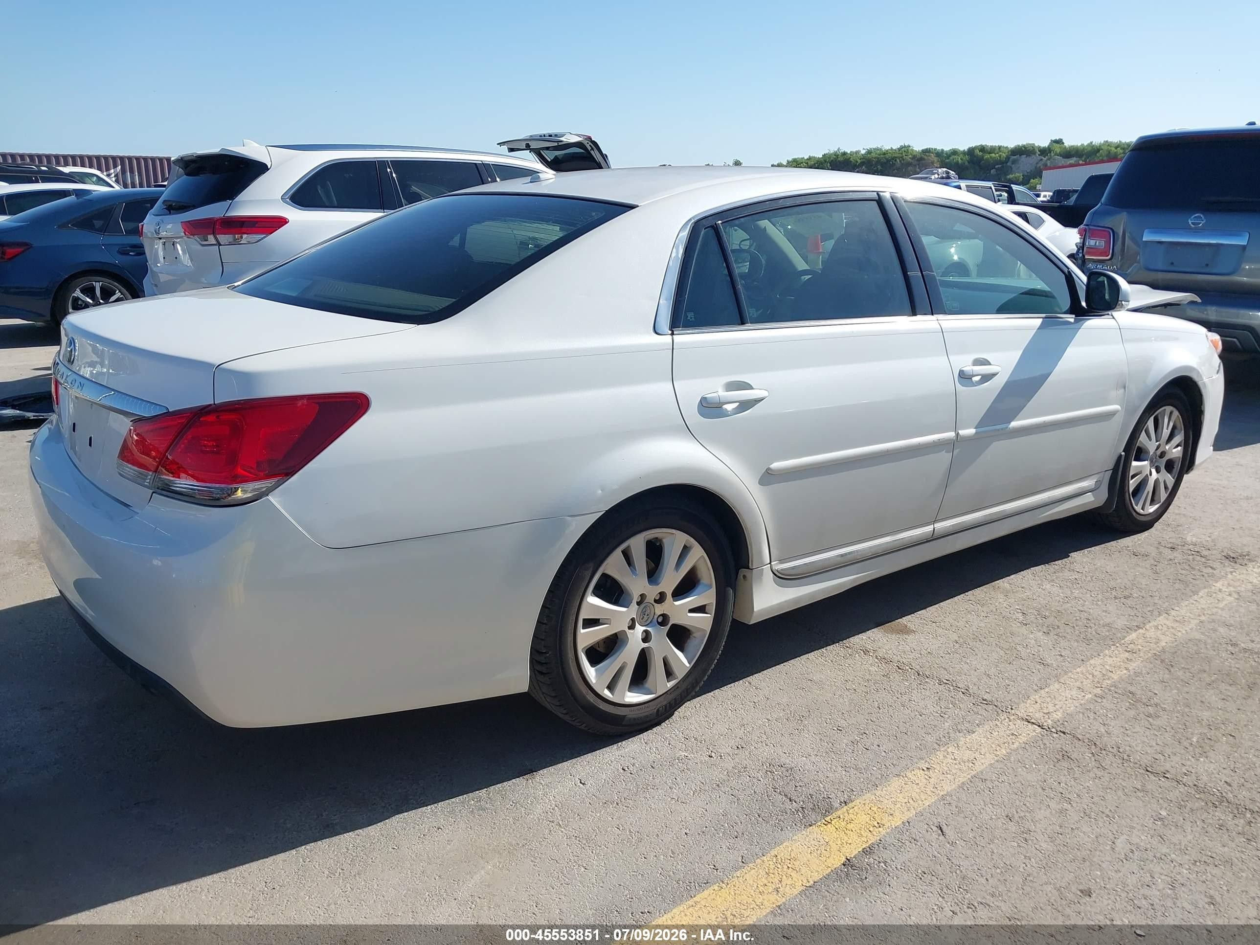 2011 Toyota Avalon   White vin: 4T1BK3DB3BU434324