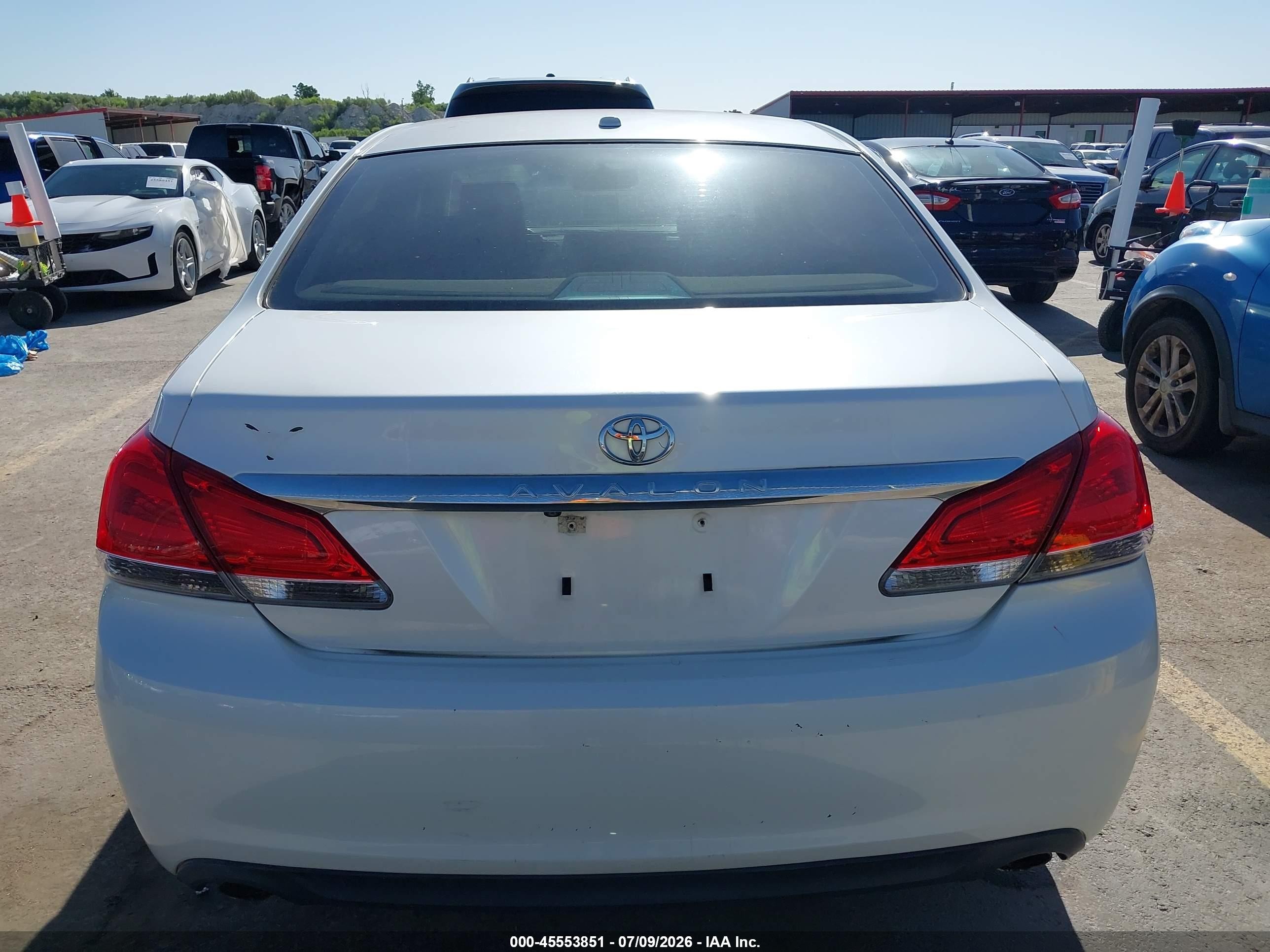 2011 Toyota Avalon   White vin: 4T1BK3DB3BU434324