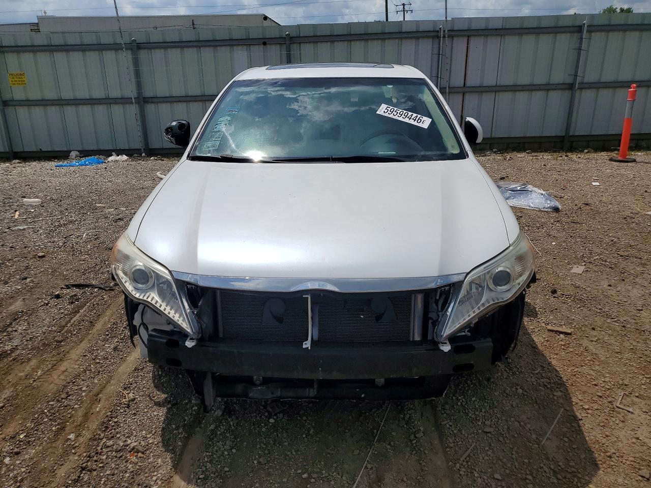 2011 Toyota Avalon Limited White vin: 4T1BK3DB3BU438180
