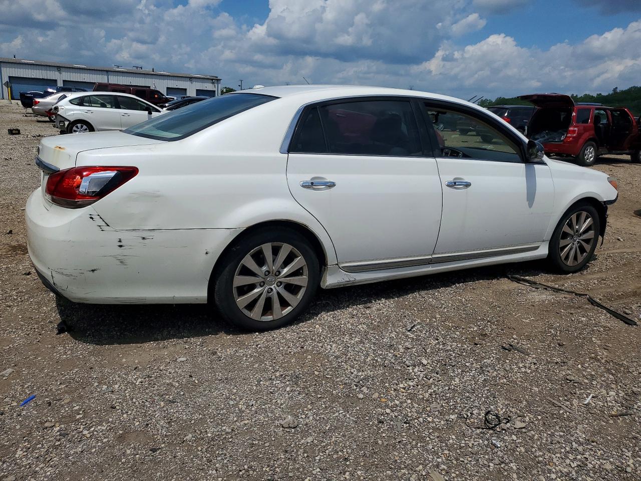 2011 Toyota Avalon Limited White vin: 4T1BK3DB3BU438180