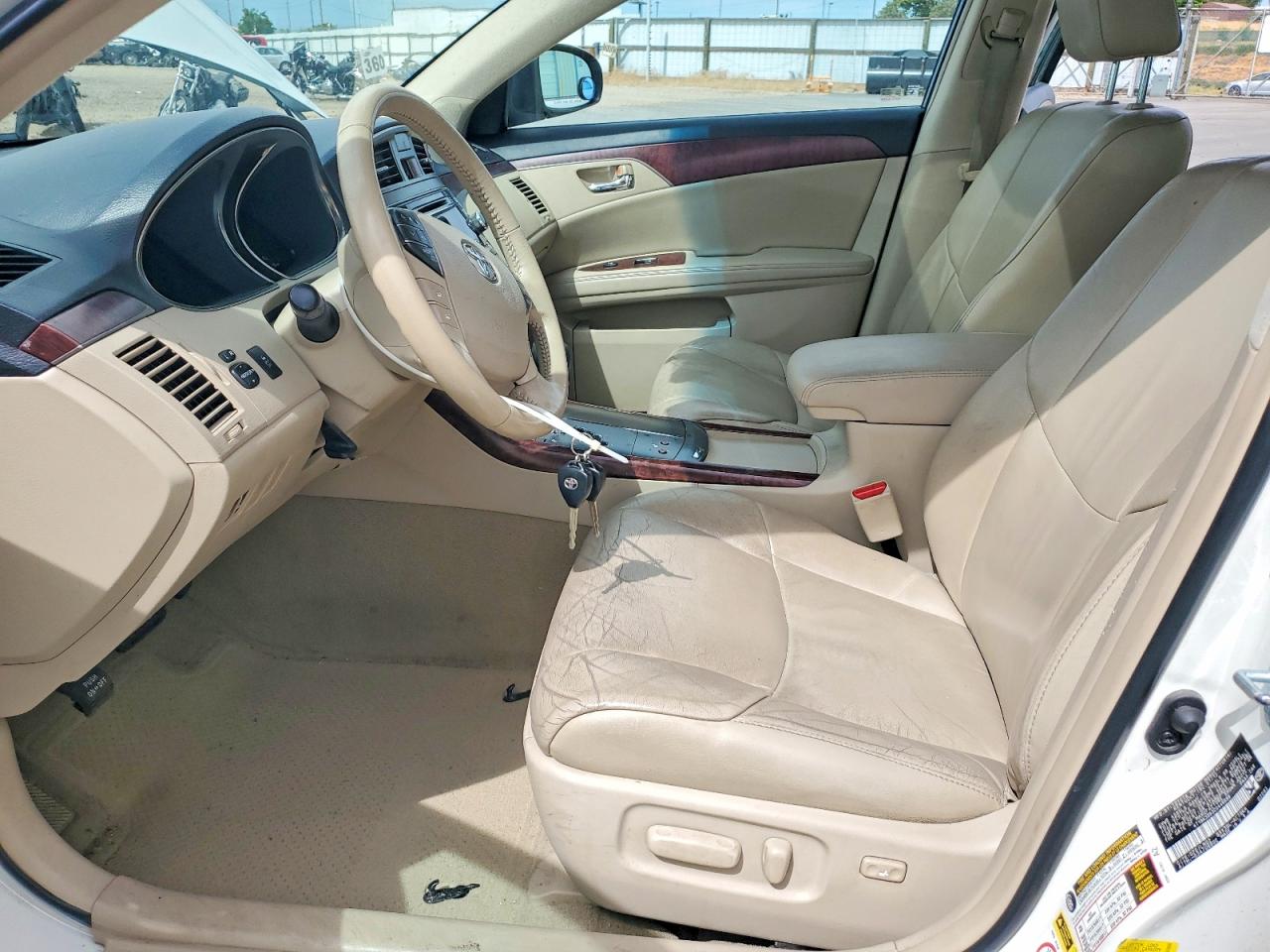 2012 Toyota Avalon Base White vin: 4T1BK3DB3CU446698