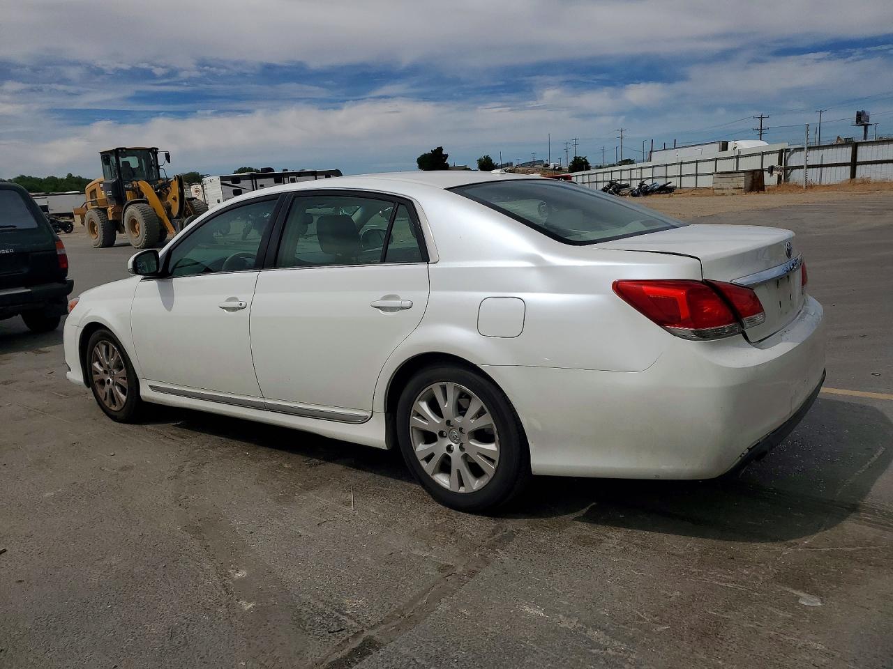 2012 Toyota Avalon Base White vin: 4T1BK3DB3CU446698