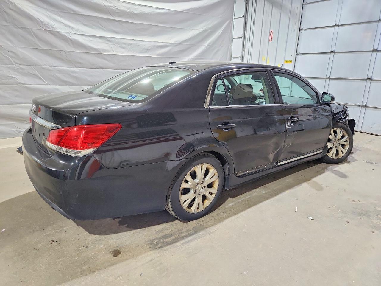 2012 Toyota Avalon Base Black vin: 4T1BK3DB3CU458768